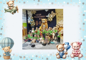 Grupa Jeżyków z misiem.